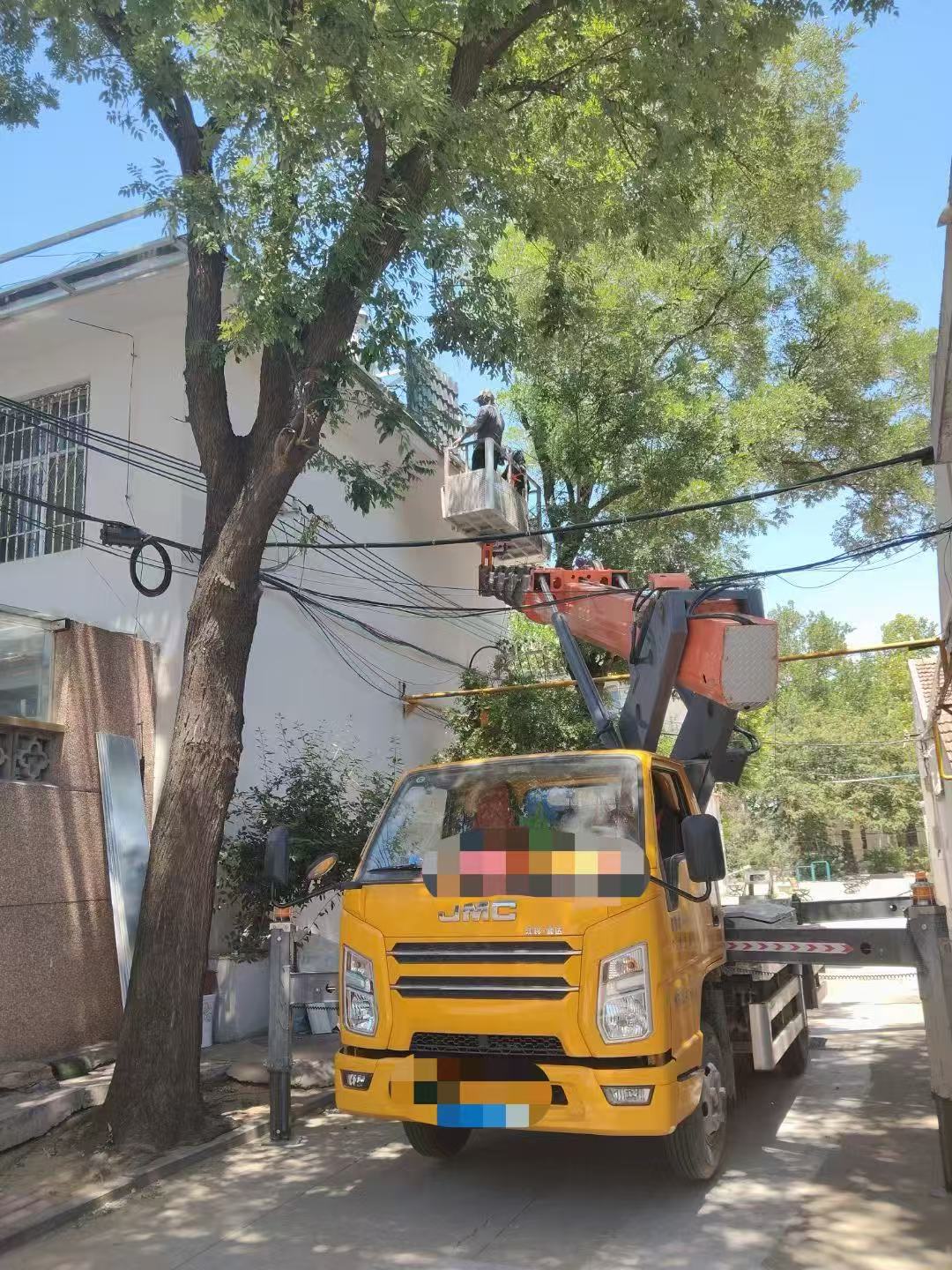 寿光市高空作业车能吊装重物吗？最大承载多少公斤？